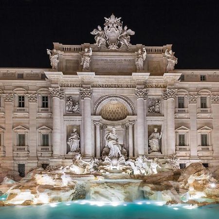 Palace Fontana Di Trevi Apartments روما المظهر الخارجي الصورة