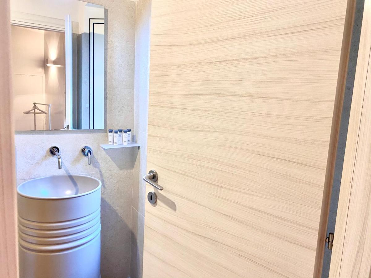 Palace Fontana Di Trevi Apartments روما المظهر الخارجي الصورة